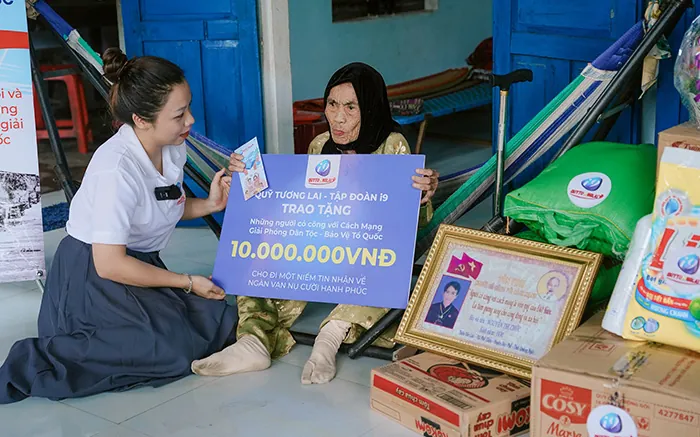 Biểu tượng hỗ trợ khách hàng 24/7 của 8kbet